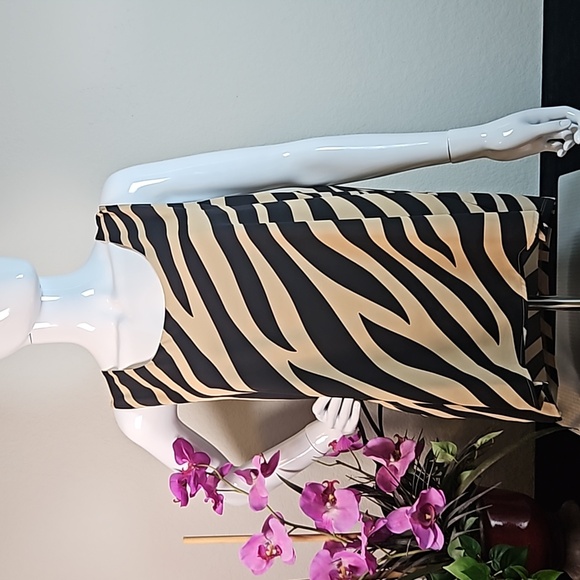 Ann Taylor Tops - Ann Taylor Mixed Media Scoop Neck Top Black Tan Zebra Print Size XL